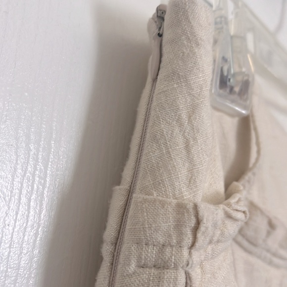 Pleated Causal Linen Maxi Skirt with Pockets - Picture 3 of 4